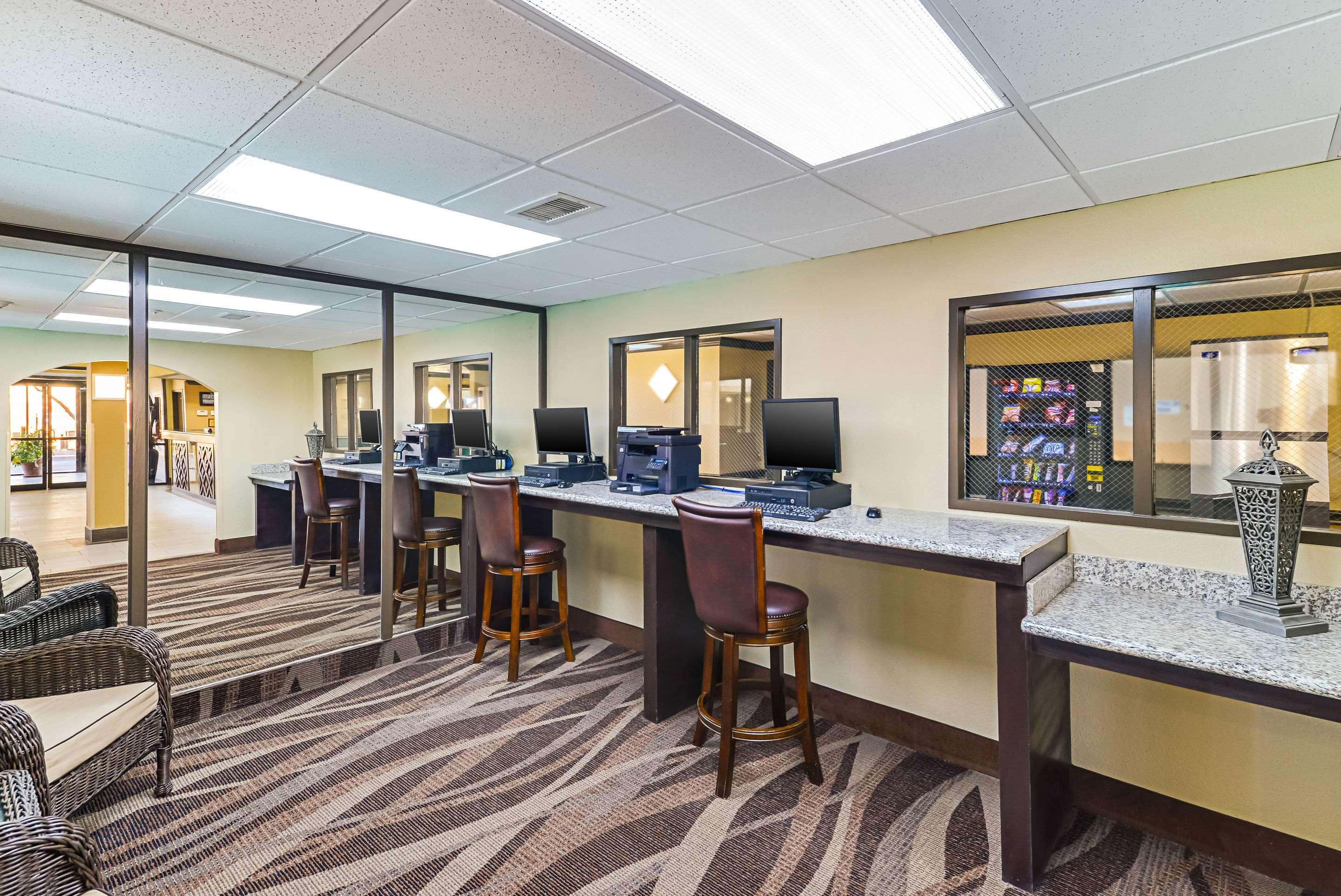 Quality Inn & Suites Lubbock Exterior foto