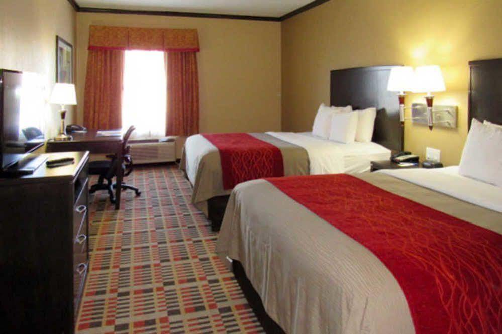 Quality Inn & Suites Lubbock Exterior foto